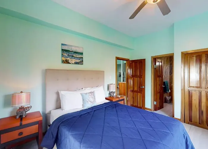 Relaxing With Shared Pool Ocean Views Partial Ac & Wifi * San Pedro (Ambergris Caye)