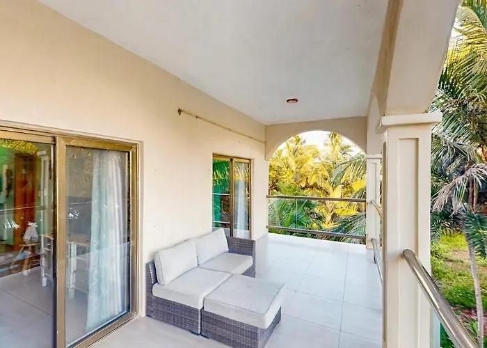Relaxing With Shared Pool Ocean Views Partial Ac & Wifi Сasa de vacaciones